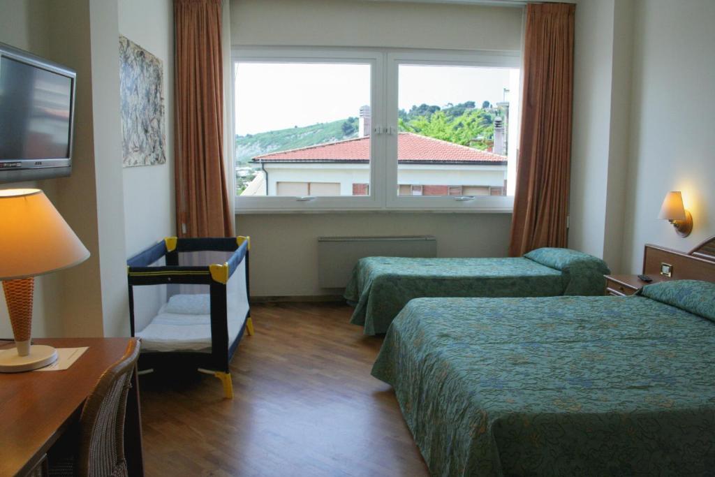 Hotel Scogliera Numana Cameră foto